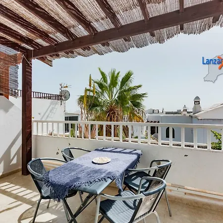 Sunny - Duplex 2beds 2 Baths